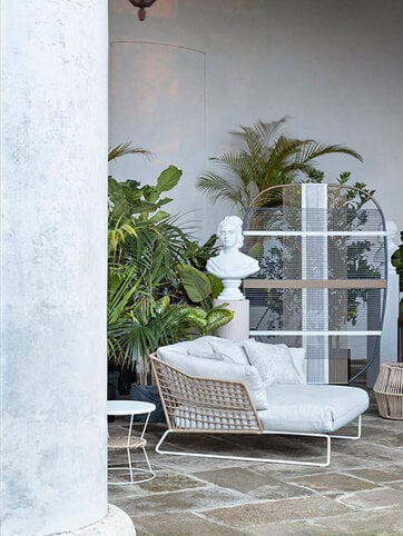 New York Soleil - lounge armchair | © Saba Italia | All Rights Reserved