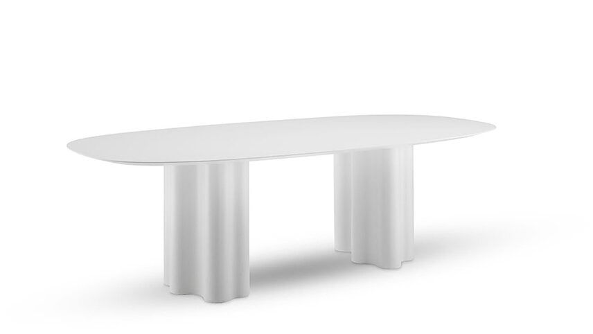 Teatro Magico - table | © Saba Italia | All Rights Reserved