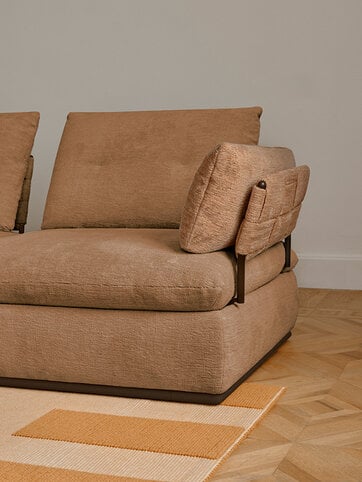 Land | © Saba Italia | All Rights Reserved